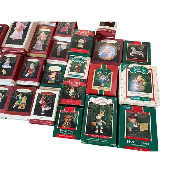Vintage Hallmark Keepsake Christmas Ornament Lot Of 25 Santa Elves Angel 84 - 01 - Picture 2 of 7